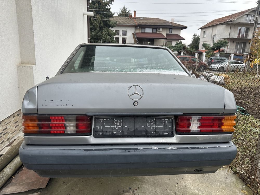 Mercedes 190E на части