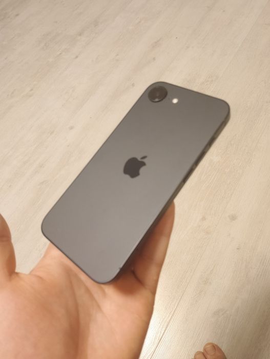 iPhone 16e нов в гаранция