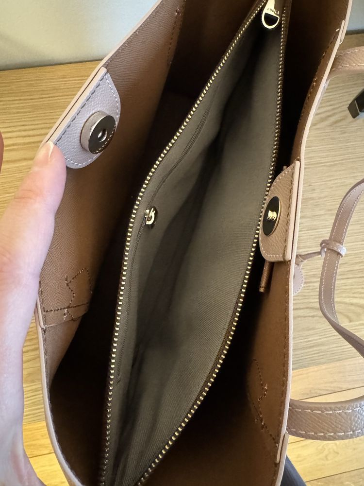 Geanta Furla noua