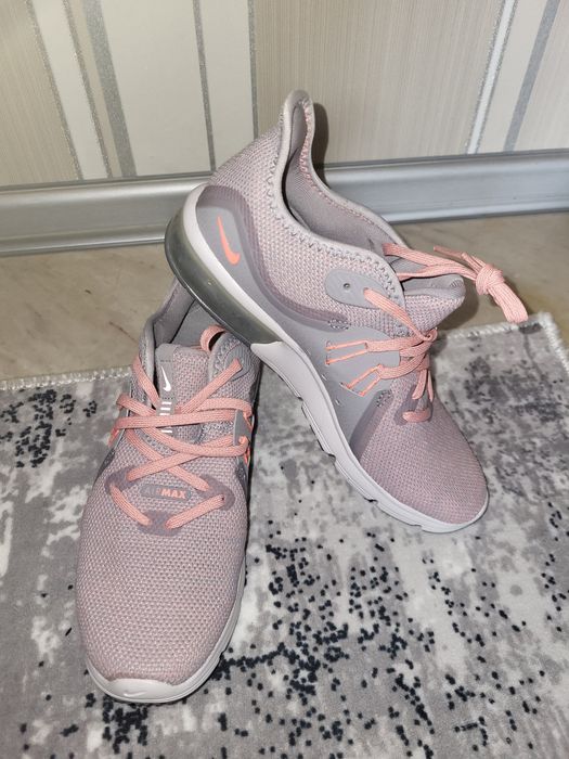 Дамски маратонки