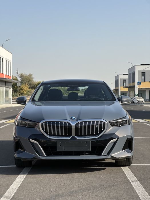 BMW i5 35L eDrive (Dop opsia bilan)