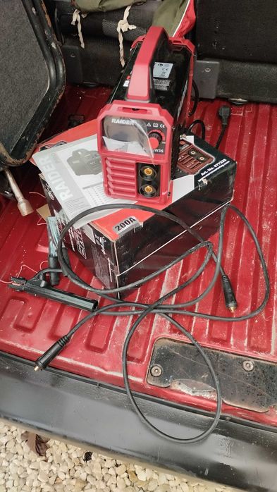Инверторен електрожен Raider RDP-IW35/ 200A