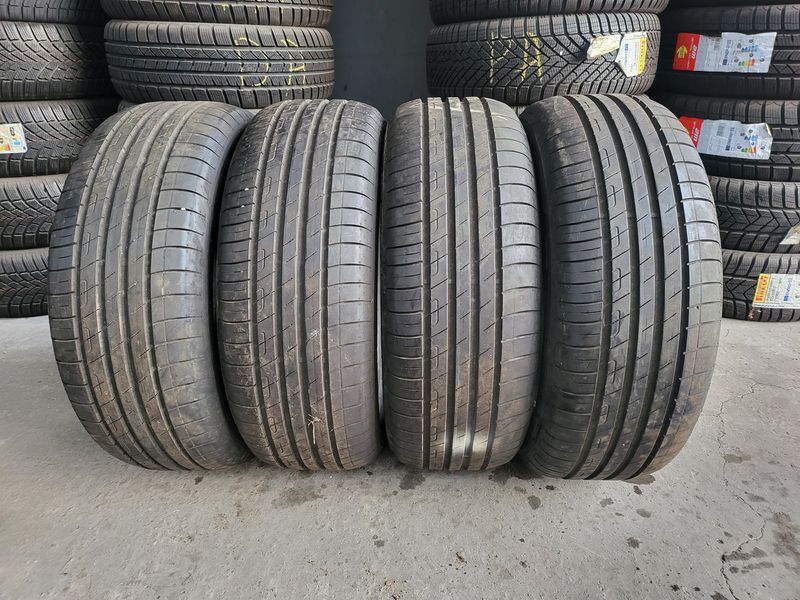215/55/17 GOODYEAR 4бр