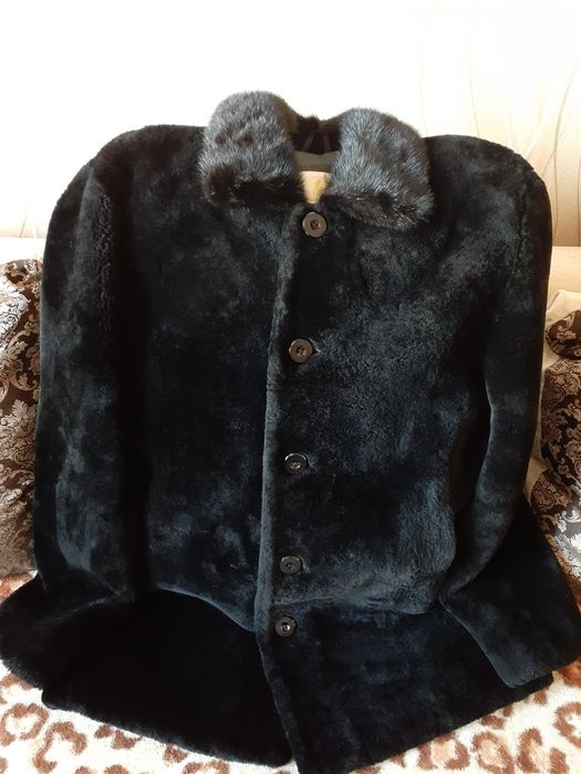 Продам шубу мутон.