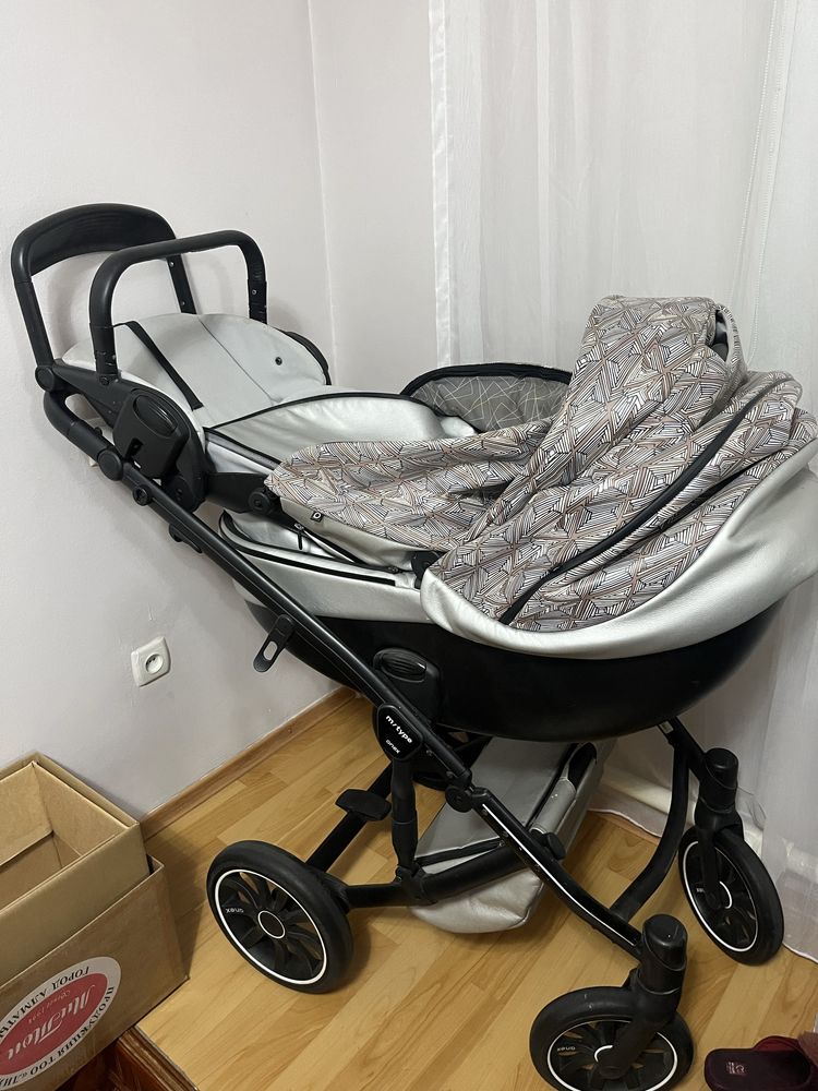 продается коляска