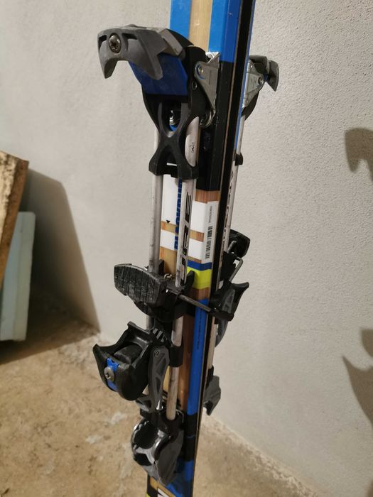 Ски, комбинирани автомати и колани за туринг