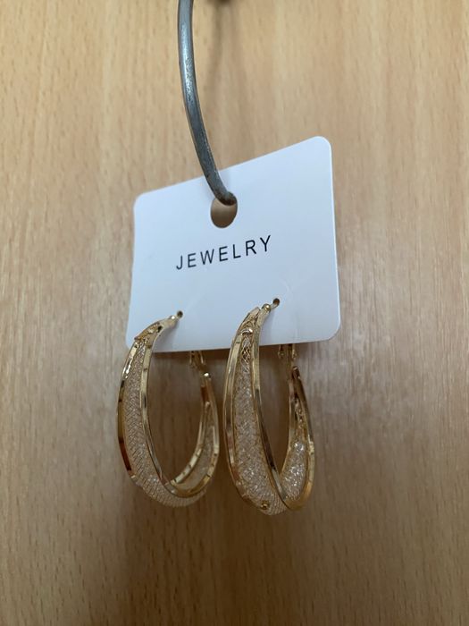 Cercei super eleganti