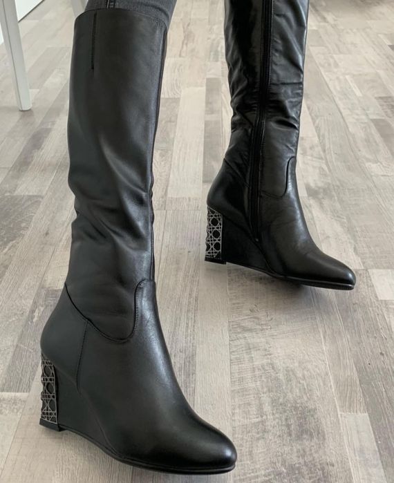 Зимние сапоги от Carlabei