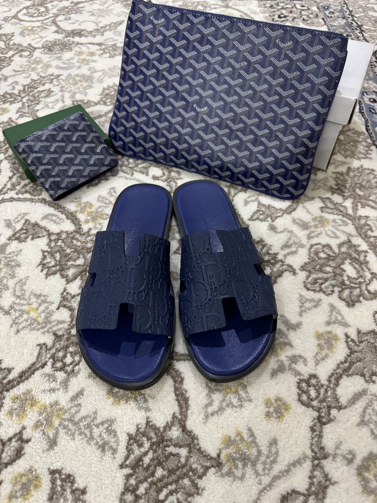 Тапочки Dior новые!