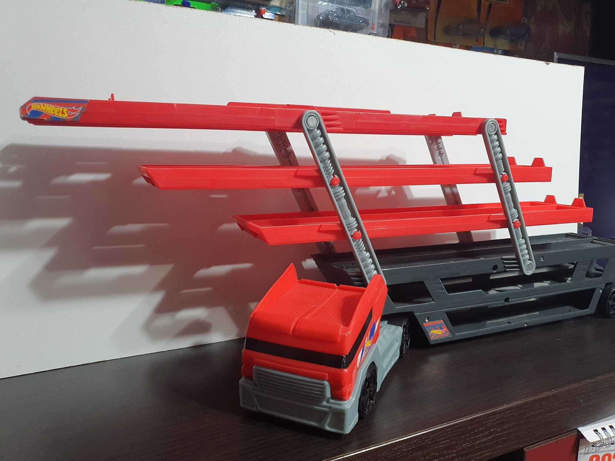 Hot Wheels камион (Автовоз)