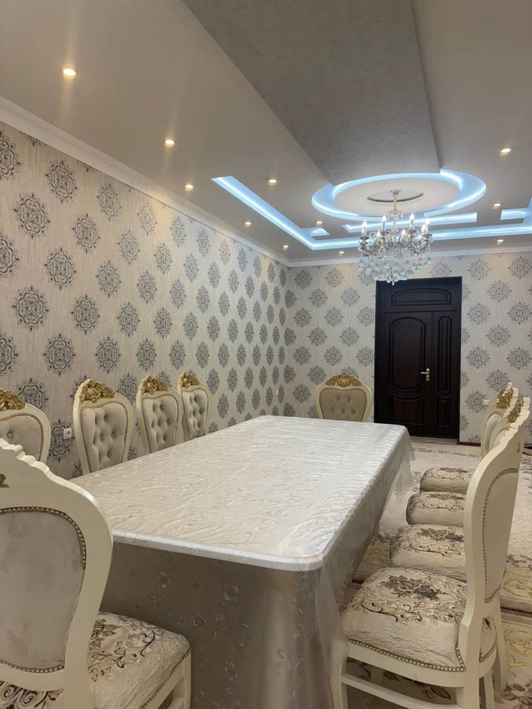 Стол стул для гостиной