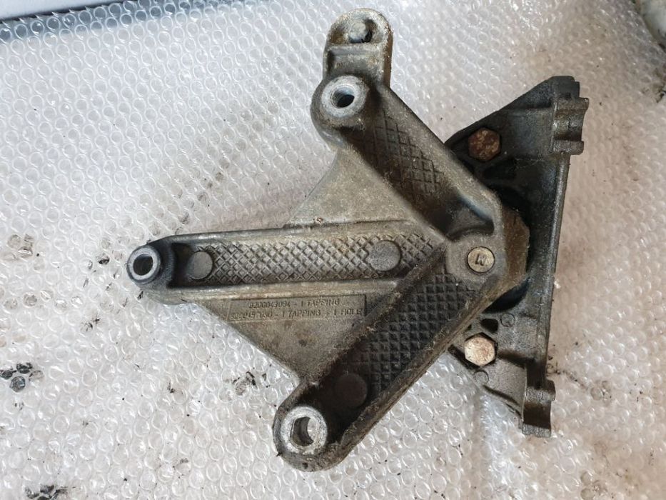 suport cutie viteza renault megane 2 1.5 dci 8200043084
