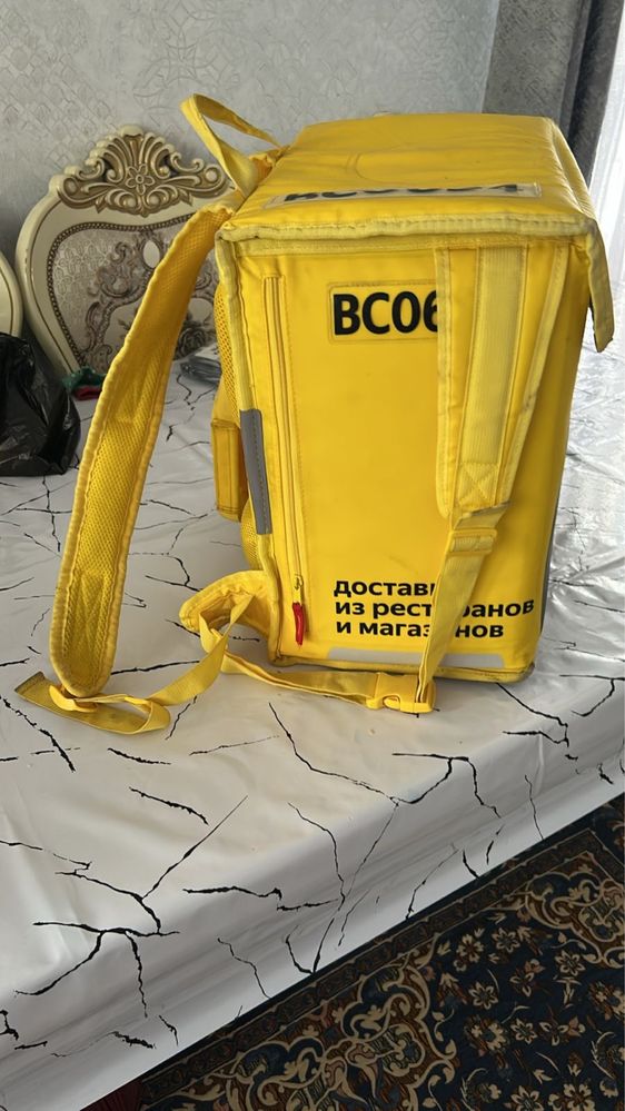 Продаю яндекс термосумку