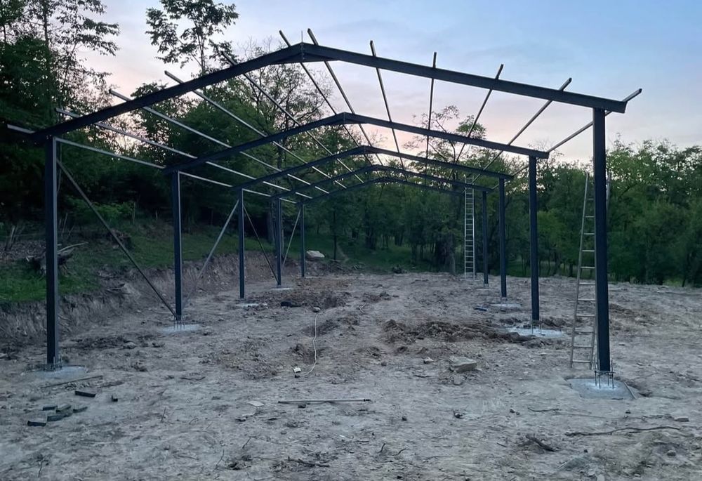 Vand sopron 8x30x4h ideal pt orice idee de afaceri.