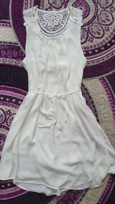 Rochie H&M  voal si broderie