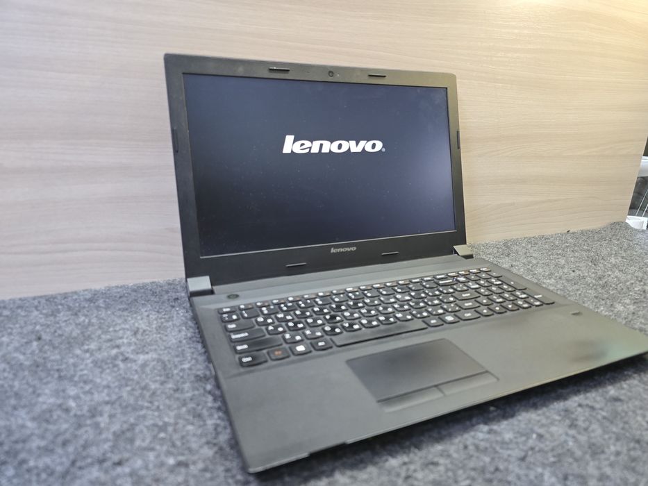 Ноутбук LENOVO i3/240gb/6gb