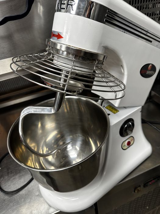 Планетарен миксер GGM Gastro 7л