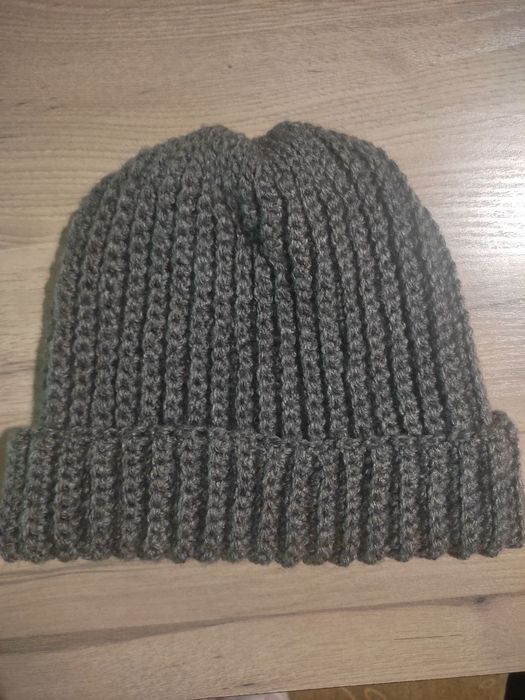 Продаётся новая женская шапка