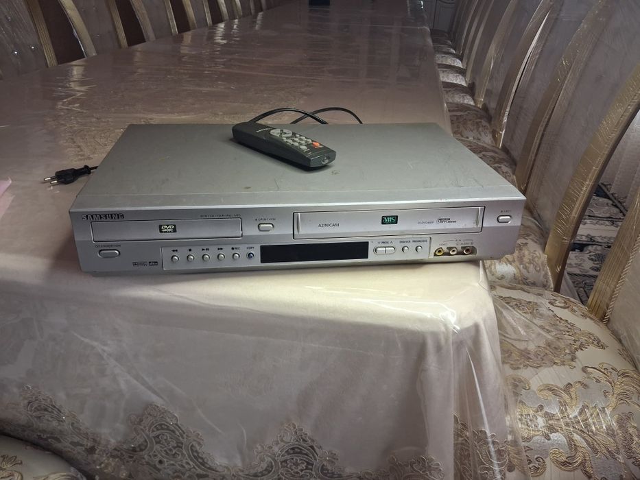 Продается видеомагнитофон