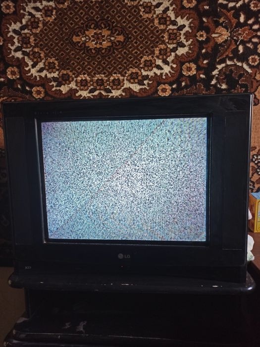 Телевизор Lg продаётся