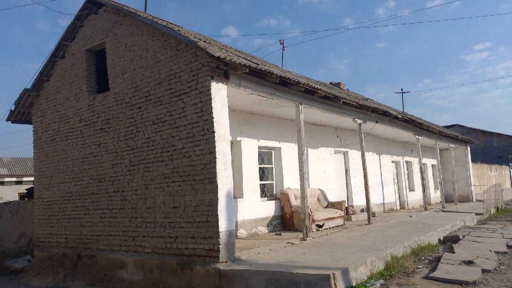 Чинозда уй- магазин сотилади- продам  нежилой дом в Чиназе