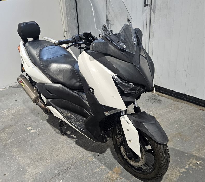 Yamaha x max 300 avariat