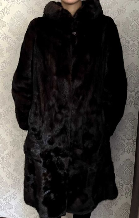 Продам норковую шубу