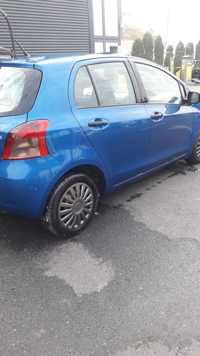 TOYOTA YARIS 2007 ,1450 euro urgent