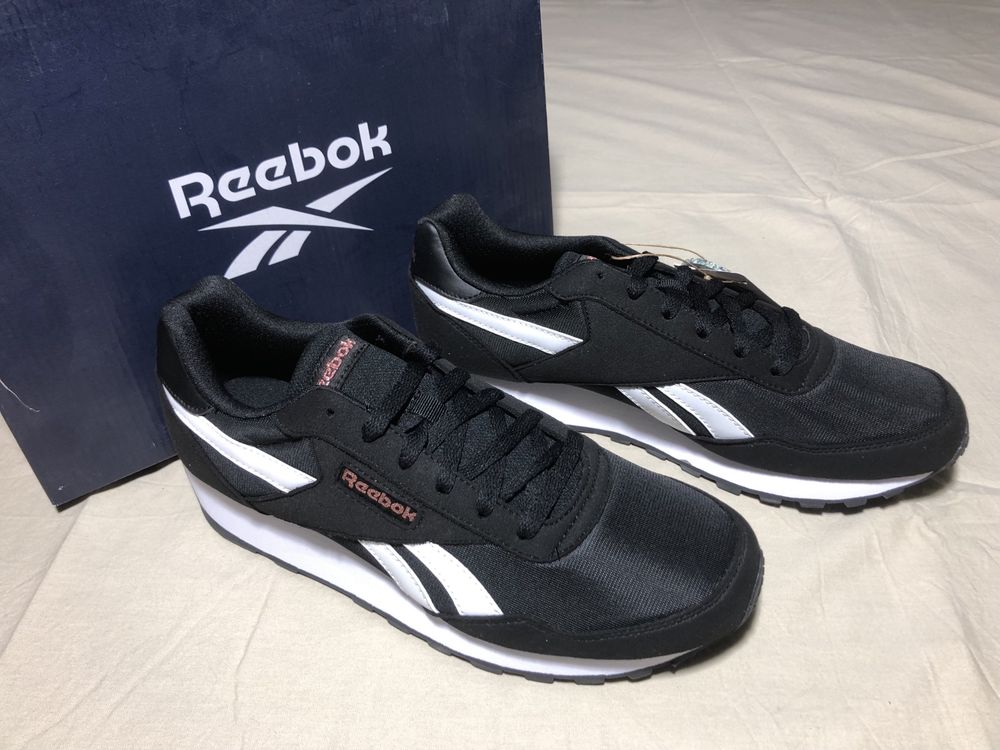 Reebok Rewind Ld00 Black/White 8UK (42)EUR