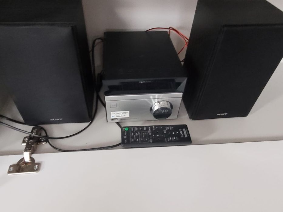 CD плейър Sony с 2 Колони