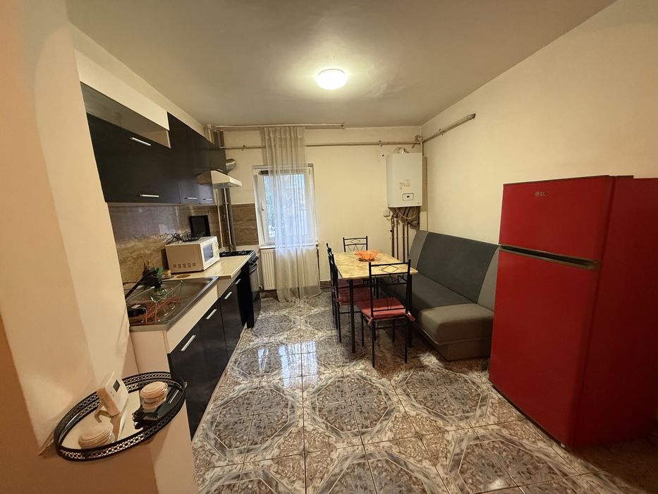 Apartament 2 camere, complet utilat zona Rovine - cazare termen scurt