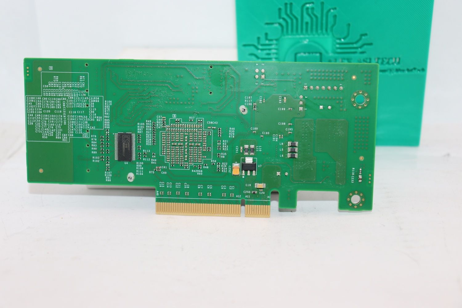 Placa Expansiune Quad Port NVME Oculink Supermicro AOC-SLG3-4E2P