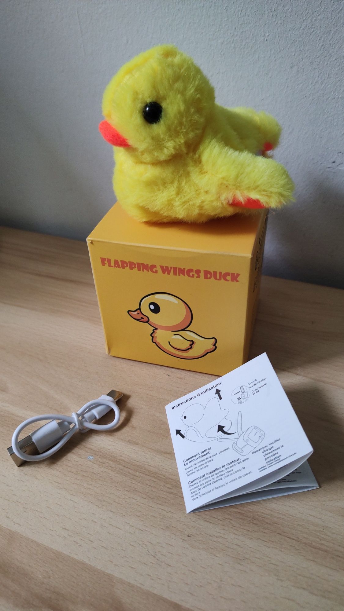 rățușca interactivă ,jucărie pisici ( încărcare USB-C), Nouă