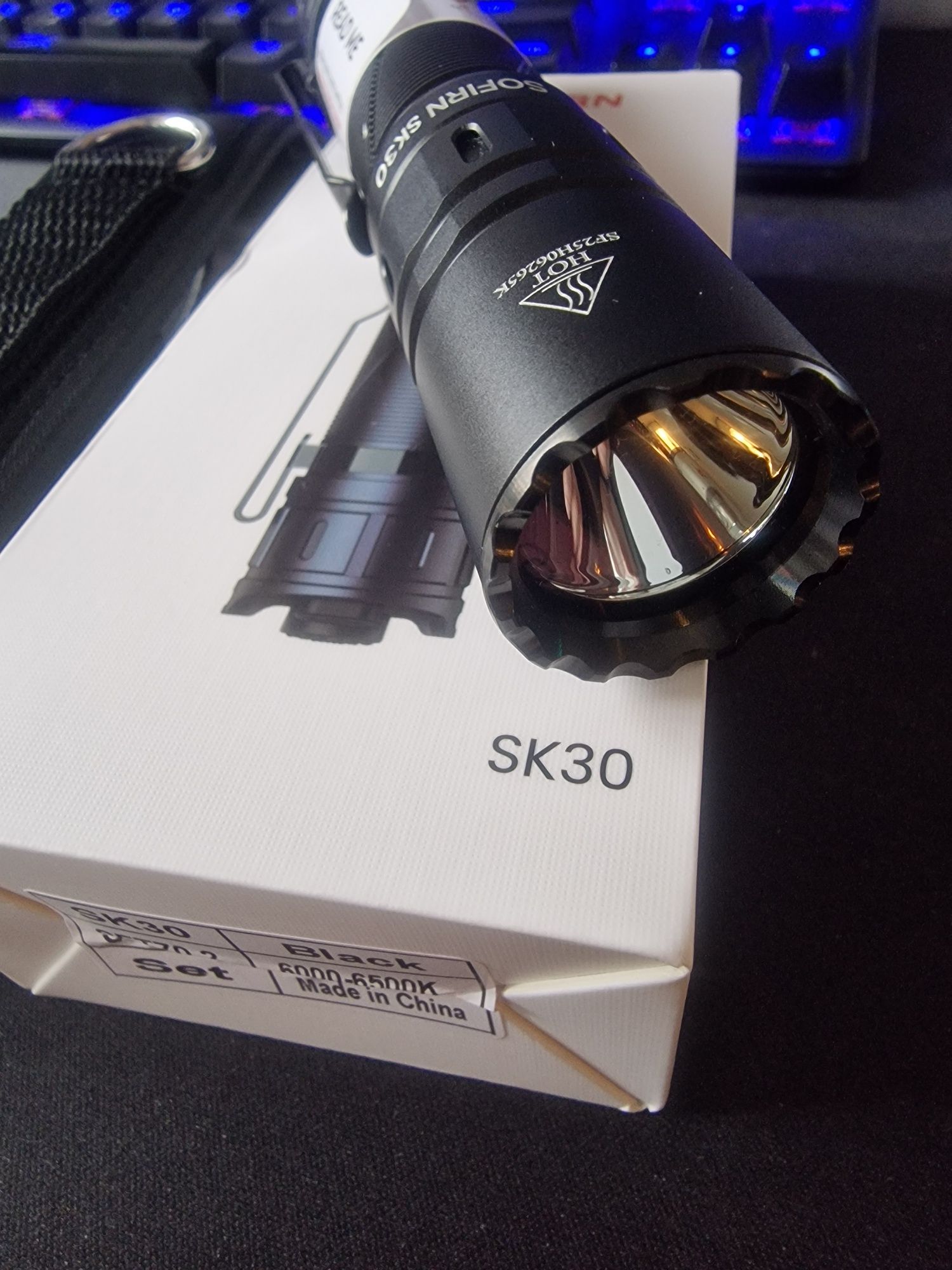 Тактически фенер Sofirn SK30
