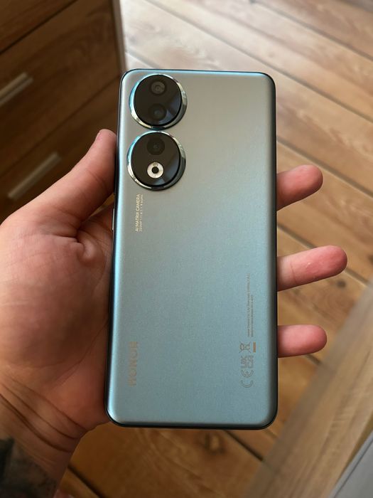 Honor 90,12GB RAM,512GB