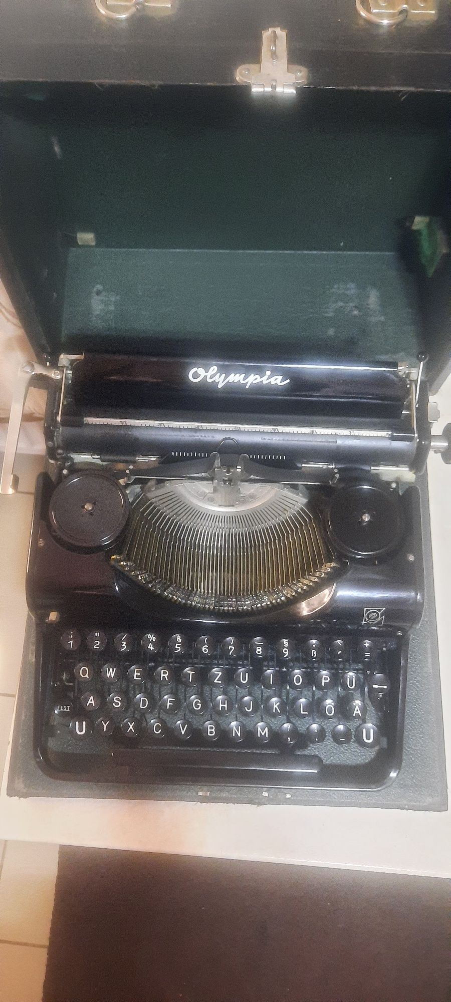 Mașină de scris Olympia Simplex 1932