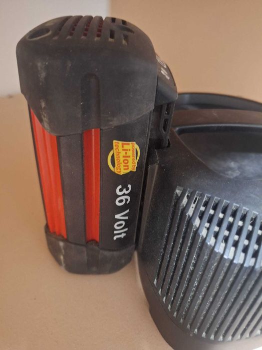 Bosch incarcator si baterie 36v model  AL3640CV