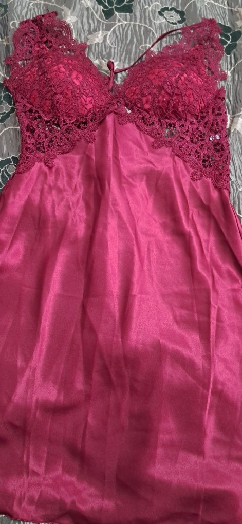 Pijamale satin Dantelă