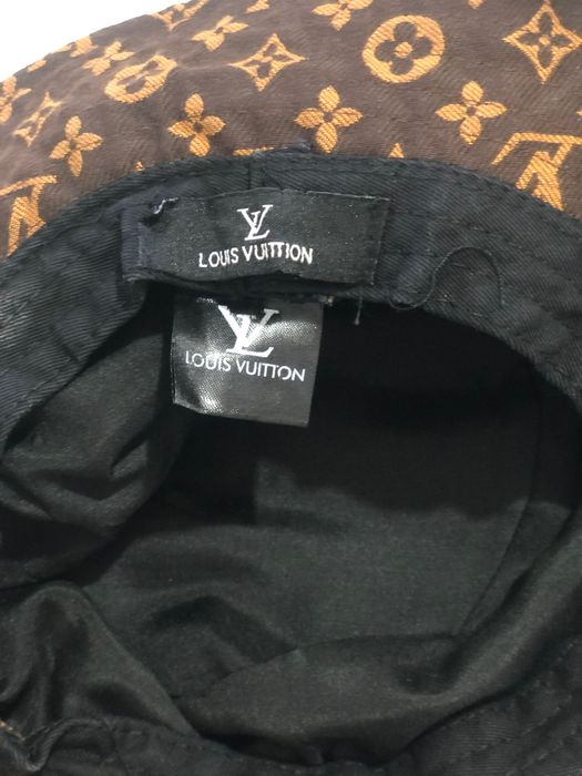 Шапка тип BUCKET HAT(идиотка)  Louis Vuitton