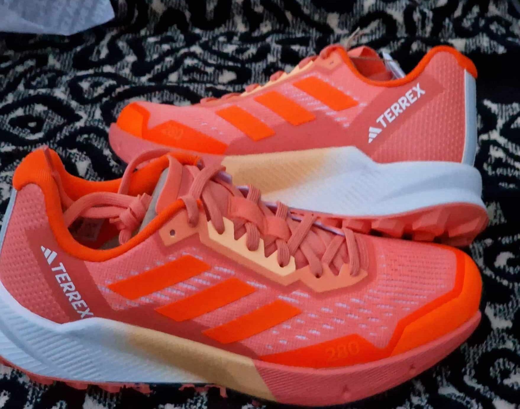 Adidas Terrex оригинални дамски сникърси уникален цвят 38