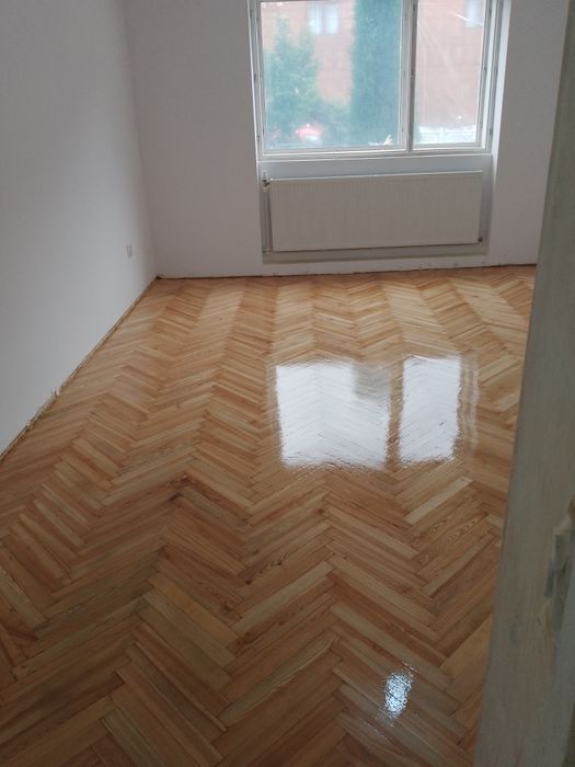 Rașchetez ,montam, chituim lăcuim parchet