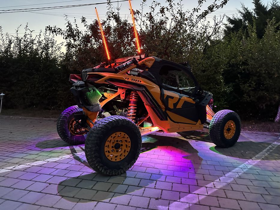 Can Am Maverick X3 RC
