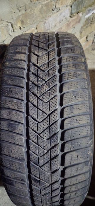 Зимни гуми Pirelli sottozero 3