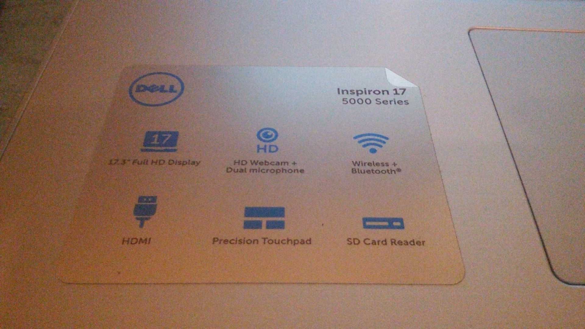 Dell Inspiron 17 5000 с i7-8550U, 16 GB RAM, 2 TB диск 17.3" 1920x1080
