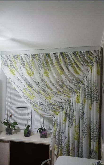 Продам занавески в кухню и детскую