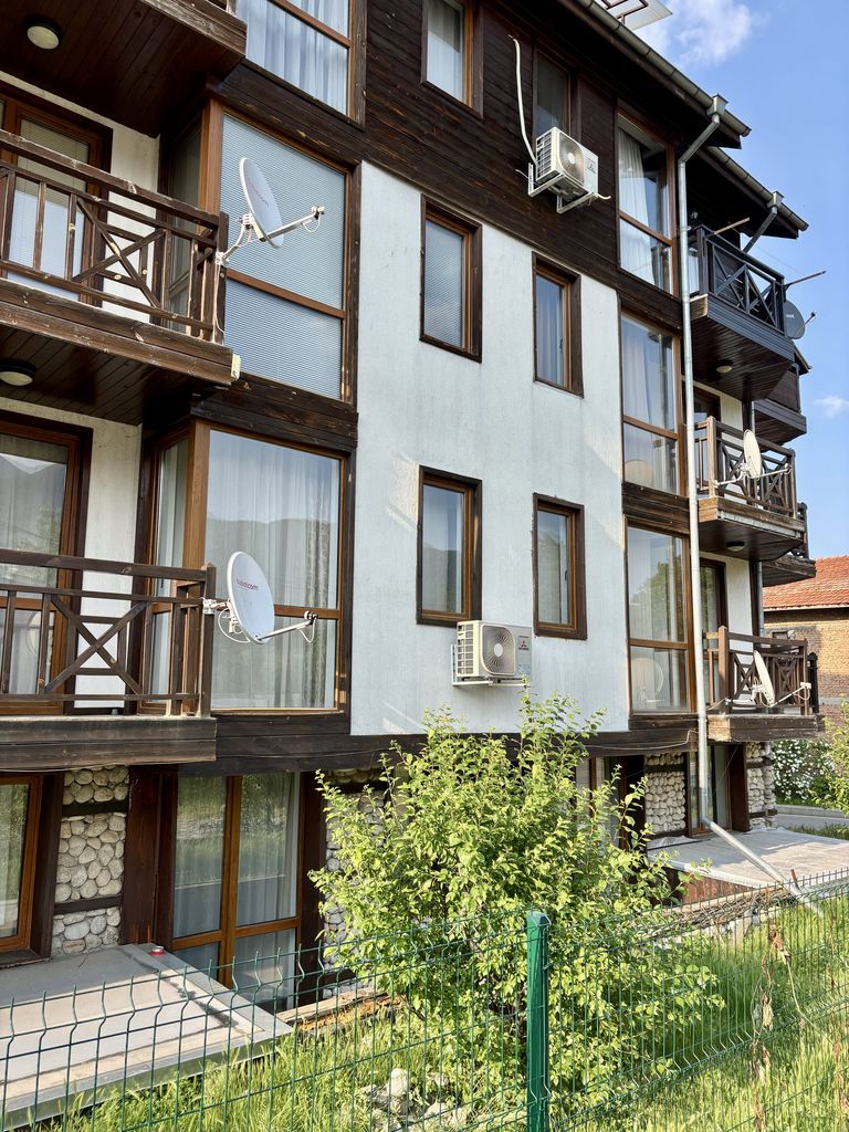 Дава се под наем Двустаен апартамент в Банско - 62 кв.м за 20.4 € - Снимка #1