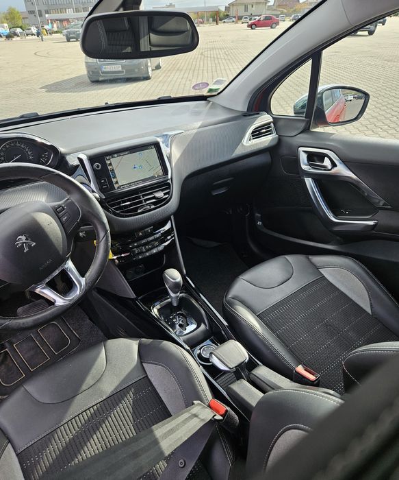 Peugeot 2008 1.2 110 cai automat