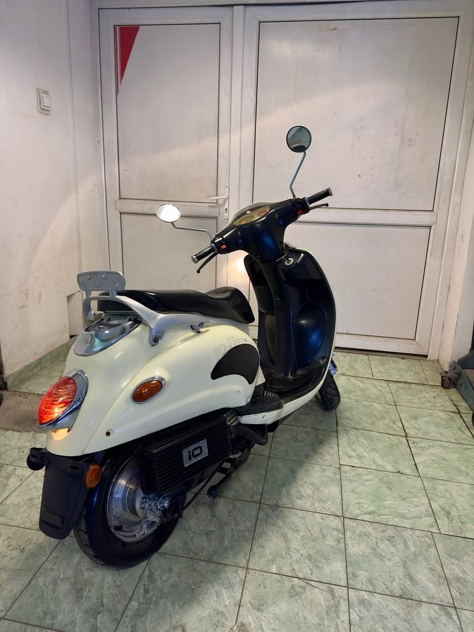 Scuter electric E-Scooter( piaggio vespa)