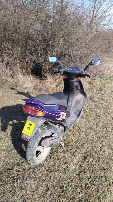 Vând un scuter aprilia