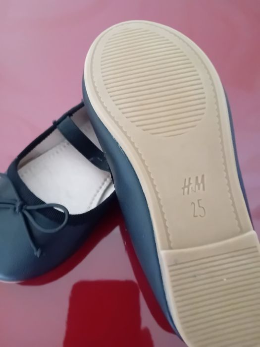 НОВИ!Черни обувки/пантофи H&M